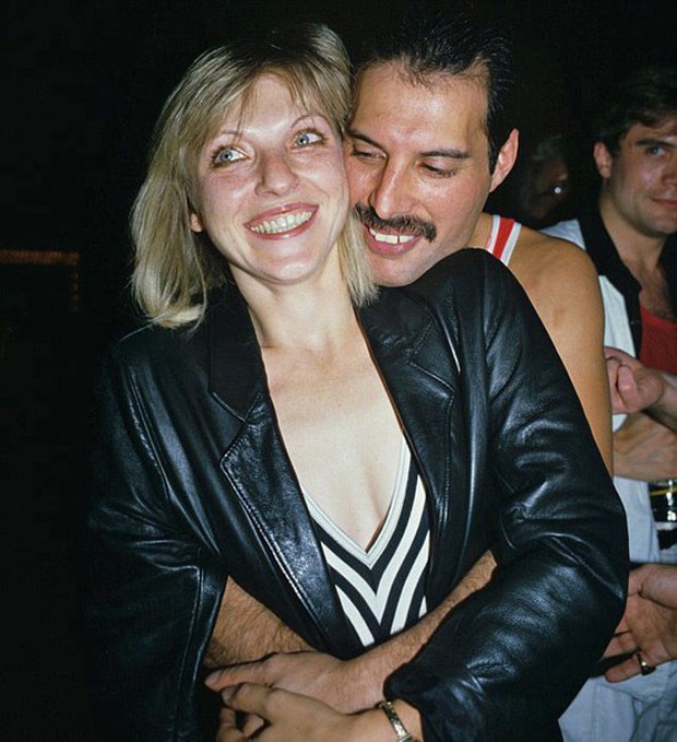 Câu chuyện về huyền thoại Freddie Mercury cùng người phụ nữ duy nhất mà ông yêu trong suốt cuộc đời - Ảnh 6.