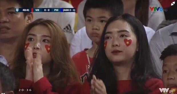 Cùng bị đồn yêu Hà Đức Chinh và Bùi Tiến Dũng, tình chị ngả em nâng của hai cô gái xinh đẹp bỗng được chú ý - Ảnh 3.