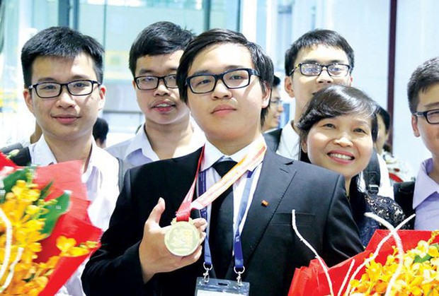 Danh sách con nhà người ta thế hệ mới năm 2018: Nghiện game nhưng học siêu giỏi, ẵm Huy chương Vàng Olympic Quốc tế - Ảnh 15.