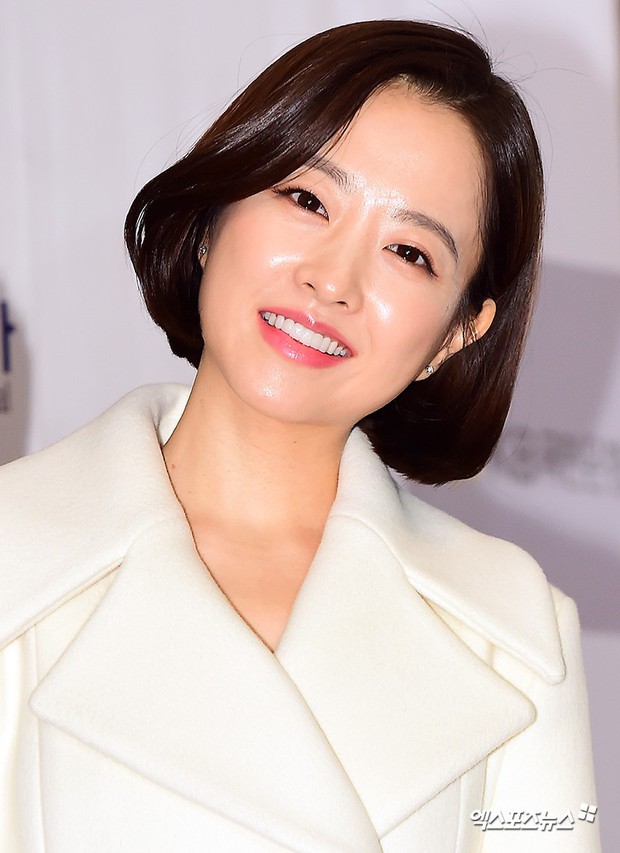 Dàn sao hạng A quyền lực tuột dốc tại thảm đỏ: Park Min Young, Bo Young già bất ngờ, UEE lộ mặt dao kéo bên loạt tài tử - Ảnh 7.