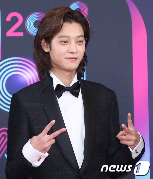 Thảm đỏ KBS Entertainment Awards: Vợ Lee Dong Gun lấn át dàn mỹ nhân sexy, cặp vợ chồng trẻ nhất Kpop xuất thần - Ảnh 25.