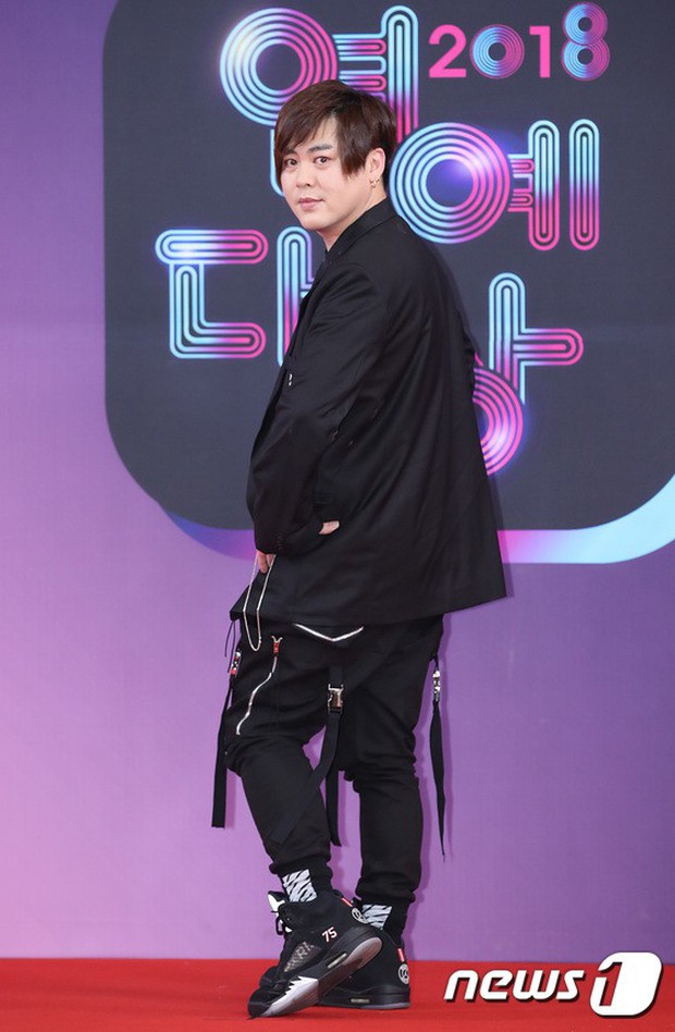 Thảm đỏ KBS Entertainment Awards: Vợ Lee Dong Gun lấn át dàn mỹ nhân sexy, cặp vợ chồng trẻ nhất Kpop xuất thần - Ảnh 28.
