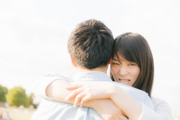 Cô gái Nhật đăng đàn chê bạn trai hẹn hò buổi đầu mà mặc đồ Uniqlo rẻ tiền, dân mạng chia hai phe tranh cãi - Ảnh 1.