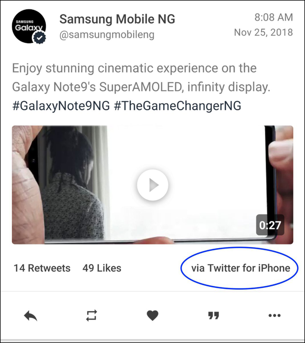 Nhân viên lóng ngóng dùng iPhone quảng cáo Note 9, một tài khoản đại diện Samsung bay màu ngay lập tức - Ảnh 1.