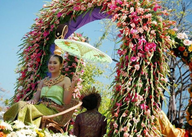 Tết Việt Nam thì không thể thiếu đào mai, còn người dân châu Á trưng hoa gì trong năm mới để có nhiều may mắn tài lộc? - Ảnh 8.