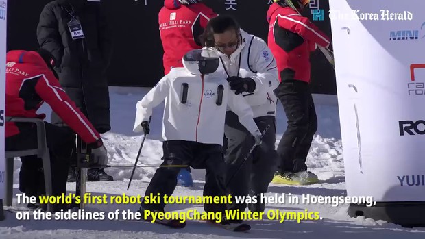 Xem này, robot đã xâm chiếm Thế vận hội Mùa đông để rồi bị ngã sấp mặt khi thi trượt tuyết - Ảnh 1.