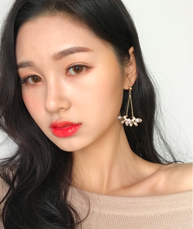 Những ngày Tết nếu bận rộn, các nàng chỉ cần 5 phút trang điểm là đủ rạng rỡ rồi!  - Ảnh 4.