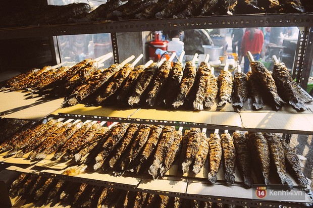 Hàng chục tấn cá lóc giá 150.000 đồng/con được tiêu thụ trong ngày Thần tài ở Sài Gòn - Ảnh 12.