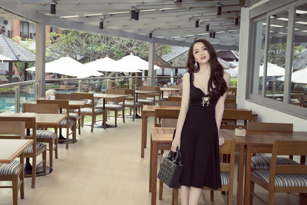 Vừa có mặt tham dự Hoa hậu Chuyển giới Quốc tế, Hương Giang đã xuất hiện nổi bật trên báo Thái - Ảnh 6.