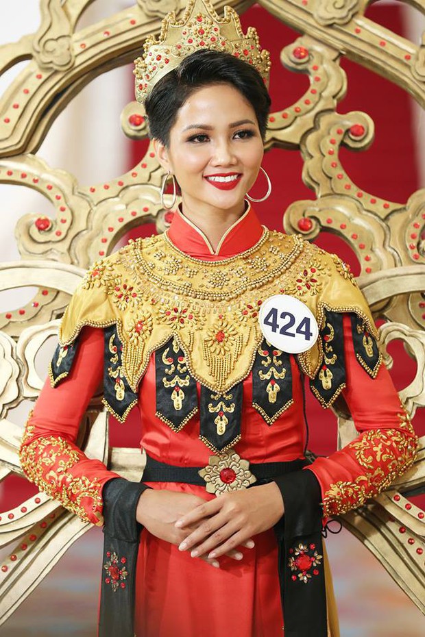 Nhan sắc và hành trình đến với vương miện của HHen Niê - Tân Hoa hậu Hoàn vũ Việt Nam 2017 - Ảnh 12.