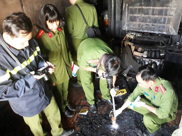  Cận cảnh hiện trường vụ cháy kinh hoàng làm 5 người tử vong ở Đà Lạt  - Ảnh 7.