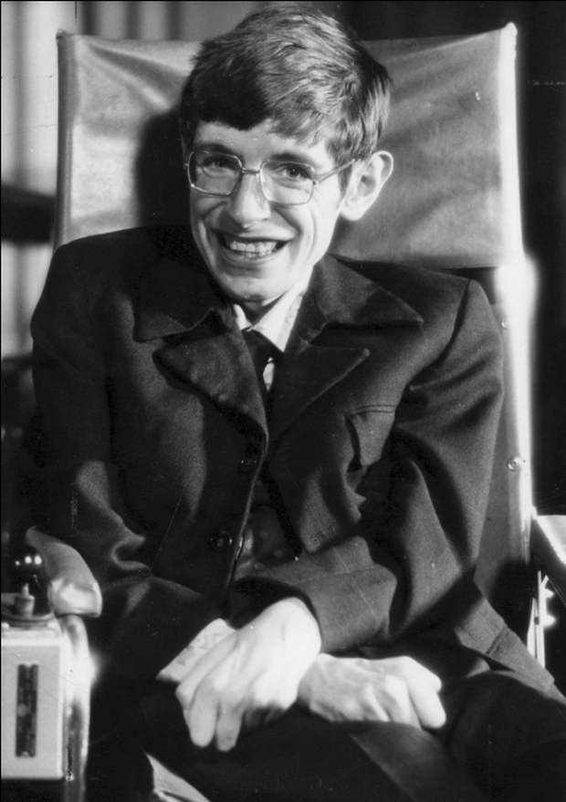 Nhìn lại cuộc đời của huyền thoại Stephen Hawking: Ngôi sao sáng trên bầu trời khoa học thế giới đã vụt tắt - Ảnh 2.
