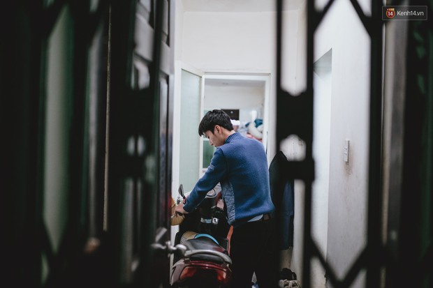 Cuộc sống bên trong căn nhà duy nhất còn sáng đèn ở 93 Láng Hạ - khu tập thể đất vàng một thời giữa lòng Hà Nội - Ảnh 4.