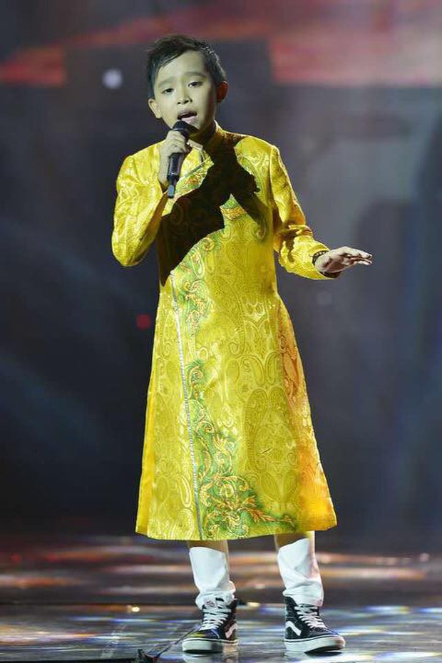 Hồ Văn Cường cao lớn, lột xác điển trai hẳn ra sau 2 năm trở thành quán quân Vietnam Idol Kid - Ảnh 6.