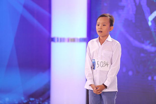 Hồ Văn Cường cao lớn, lột xác điển trai hẳn ra sau 2 năm trở thành quán quân Vietnam Idol Kid - Ảnh 4.
