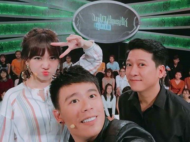 Trường Giang mệt mỏi trong lần đầu lộ diện giữa ồn ào tình cảm với Nam Em - Ảnh 1.