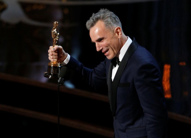 3 tác phẩm từng giúp bậc thầy diễn xuất Daniel Day-Lewis ẵm tượng vàng Oscar danh giá - Ảnh 11.