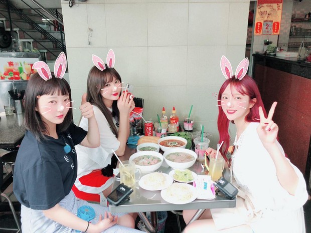 Nhan sắc Hani gây sốt khi đến Việt Nam: Đúng là đẳng cấp mỹ nhân chỉ hơn chứ không thể kém Yoona, Suzy - Ảnh 8.