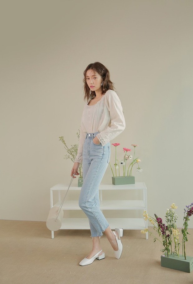 Định mặc quần jeans ống đứng, các nàng hãy chọn 1 trong 4 combo cứ lên đồ là đẹp miễn chê này - Ảnh 16.