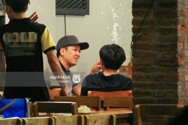 Trong khi Nhã Phương sang Thái chơi Songkran, Trường Giang bị bắt gặp đi uống bia cùng bạn bè giữa đêm - Ảnh 10.