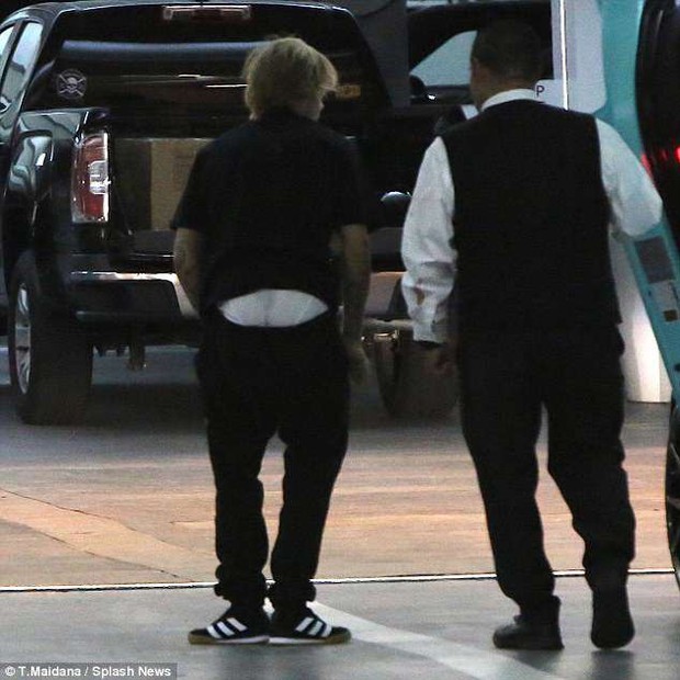 Không còn là tin đồn, Justin Bieber công khai sánh đôi bên người đẹp mới hậu chia tay Selena - Ảnh 8.