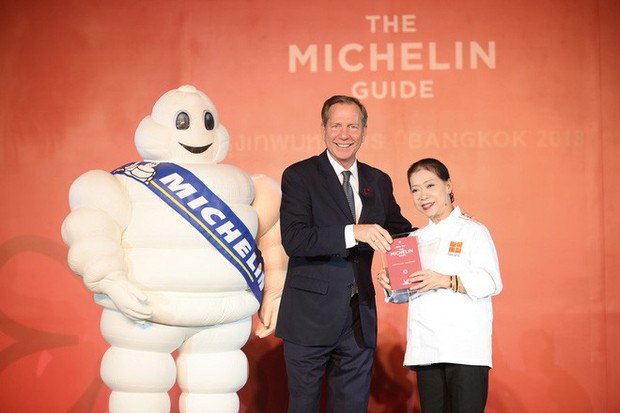 Quán ăn vỉa hè giá cao như nhà hàng đạt được ngôi sao Michelin danh giá ở Thái Lan, mỗi ngày chỉ phục vụ đúng 50 khách - Ảnh 2.