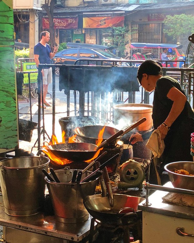 Quán ăn vỉa hè giá cao như nhà hàng đạt được ngôi sao Michelin danh giá ở Thái Lan, mỗi ngày chỉ phục vụ đúng 50 khách - Ảnh 6.
