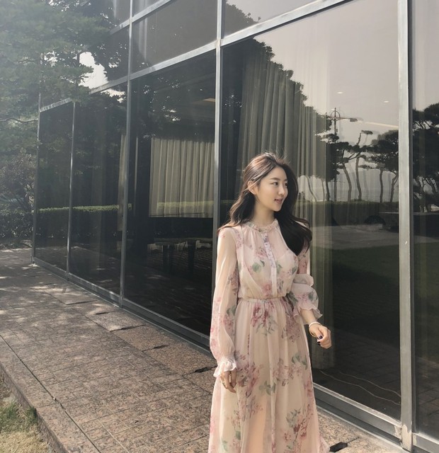 Các shop tại Hàn Quốc rầm rộ bán váy nhái váy chị đẹp Son Ye Jin với giá chỉ 2 triệu VNĐ, dân tình lùng mua ầm ầm - Ảnh 3.