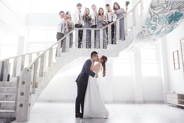 Em gái Trấn Thành kết hôn với bạn trai Hồng Kông, tung bộ ảnh cưới nhắng nhít cùng hội bạn thân - Ảnh 7.