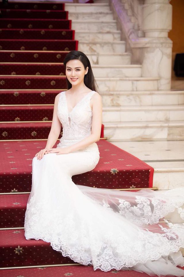Nhan sắc trẻ đẹp bất chấp thời gian của Hoa hậu Việt Nam 1994 Nguyễn Thu Thủy sau 24 năm đăng quang - Ảnh 4.