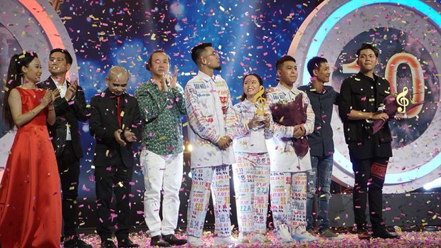 Lộn Xộn Band vượt mặt Andiez, đăng quang Quán quân Sing My Song 2018 - Ảnh 4.