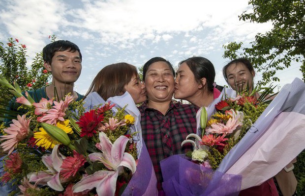 Cùng là Ngày của Mẹ nhưng bạn có biết mỗi quốc gia lại có thời gian và cách ăn mừng khác hẳn nhau? - Ảnh 2.