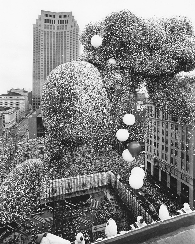Lễ hội bóng bay Cleveland 1986: Sự kiện hoành tráng bỗng hóa thành thảm họa chết người sau khi 1,5 triệu quả bóng bay được thả - Ảnh 6.