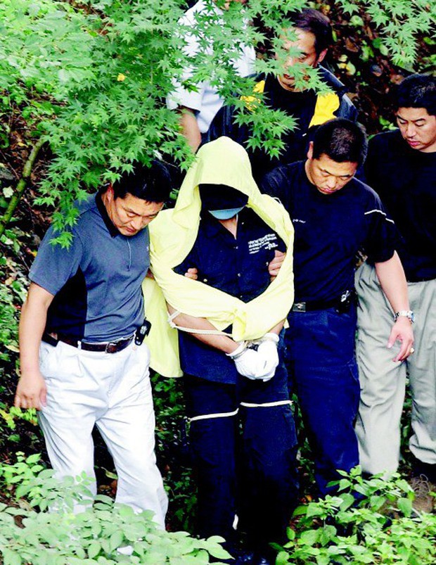 Tên sát nhân hàng loạt man rợ nhất Hàn Quốc: Lấy cảm hứng từ kẻ thủ ác khác, trong vòng 1 năm giết 19 mạng người - Ảnh 3.