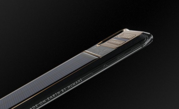 Xuất hiện iPhone X Tesla giá gần tỷ đồng, có pin mặt trời lướt web cả ngày không lo hết - Ảnh 6.