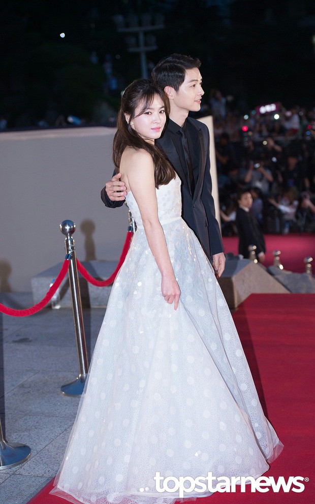 Để ý mới thấy Jung Hae In và Son Ye Jin đang lặp lại kịch bản Song Song năm xưa, nhưng tình thế bị đảo ngược? - Ảnh 25.