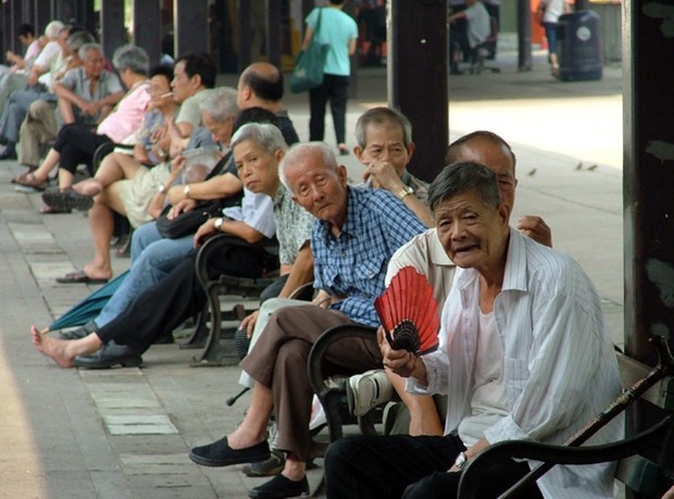 Cuộc sống của những người già ở Hồng Kông: Vẫn phải vật lộn mưu sinh dù đã quá tuổi nghỉ hưu - Ảnh 3.