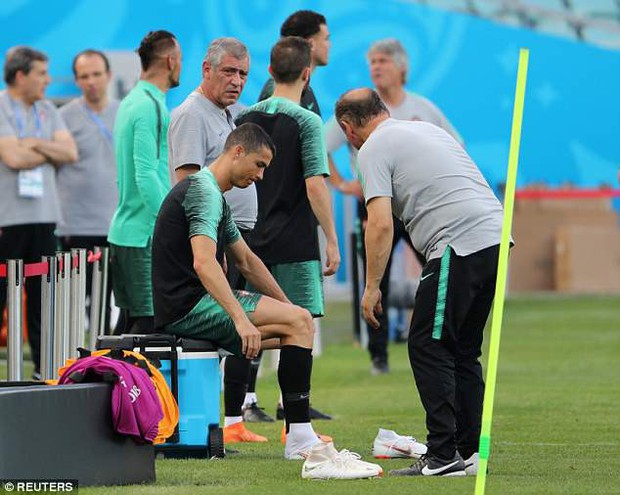 Ronaldo khoe cơ bắp cuồn cuộn trước trận đối đầu với Tây Ban Nha - Ảnh 5.