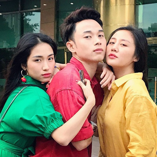 Bỏ rơi bộ ba Hoa dâm bụt, Hoà Minzy lập bộ ba đèn giao thông với Trúc Nhân, Văn Mai Hương? - Ảnh 1.