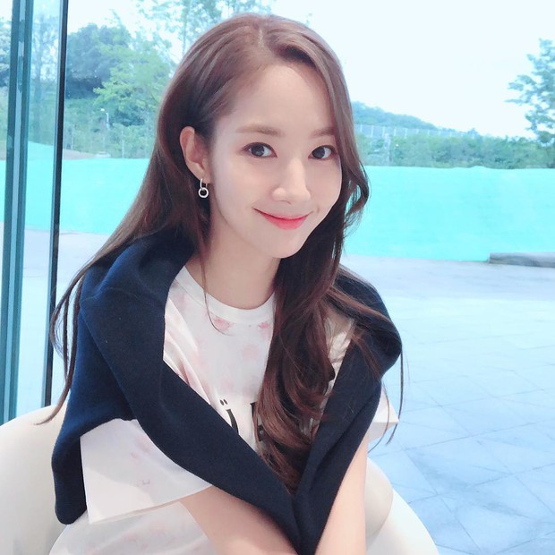 Park Min Young làm đẹp tự nhiên mà cô gái nào cũng nên học hỏi - Ảnh 2.