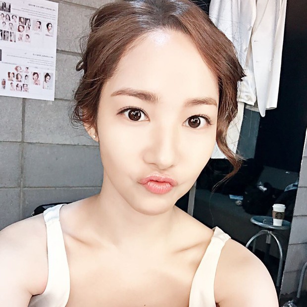 Park Min Young làm đẹp tự nhiên mà cô gái nào cũng nên học hỏi - Ảnh 12.