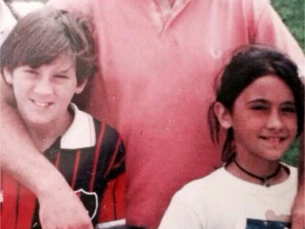 Lionel Messi - chàng cầu thủ biết yêu từ năm... 9 tuổi nhưng từ đó đến nay đã 22 năm chỉ chung thủy với duy nhất một người - Ảnh 3.