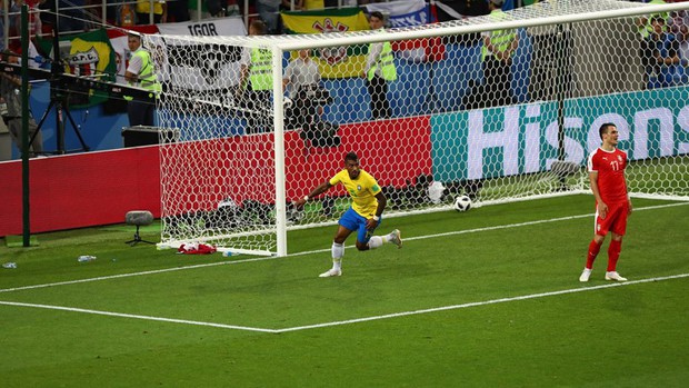 Neymar kiến tạo, Brazil có lần thứ 13 liên tiếp vào vòng knock-out World Cup 2018 - Ảnh 3.