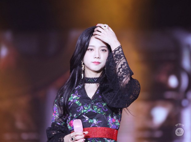 Mỹ nhân Black Pink kế thừa danh hiệu mỹ nhân đẹp nhất nhà YG của Dara: Có đến mức như dân tình tung hô? - Ảnh 9.