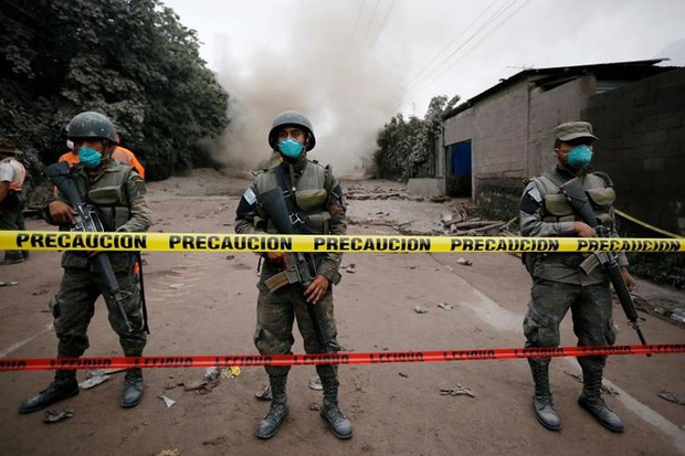 Thảm họa núi lửa Guatemala phun trào làm 62 người chết - Ảnh 13.