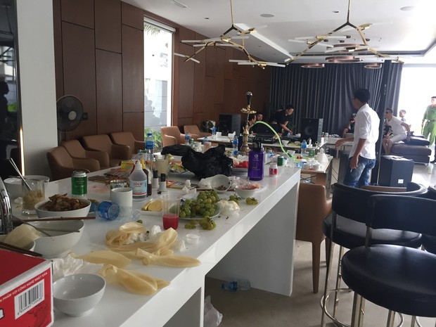 Hàng chục nam nữ thuê căn hộ cao cấp giá 25 triệu đồng/ngày đêm để mở “tiệc ma tuý” và thác loạn - Ảnh 1.