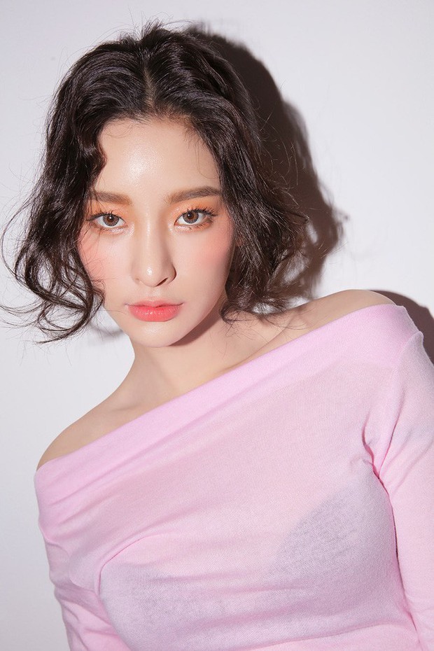 Các chuyên gia trang điểm vẫn thường dùng 10 mẹo đơn giản này để có lớp make-up hoàn hảo - Ảnh 2. Các chuyên gia trang điểm vẫn thường dùng 10 mẹo đơn giản này để có lớp make-up hoàn hảo - Ảnh 2.