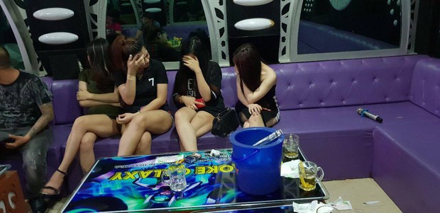 TP. HCM: Gần 40 dân chơi nghi phê ma tuý ở quán bar Paradise - Ảnh 1.
