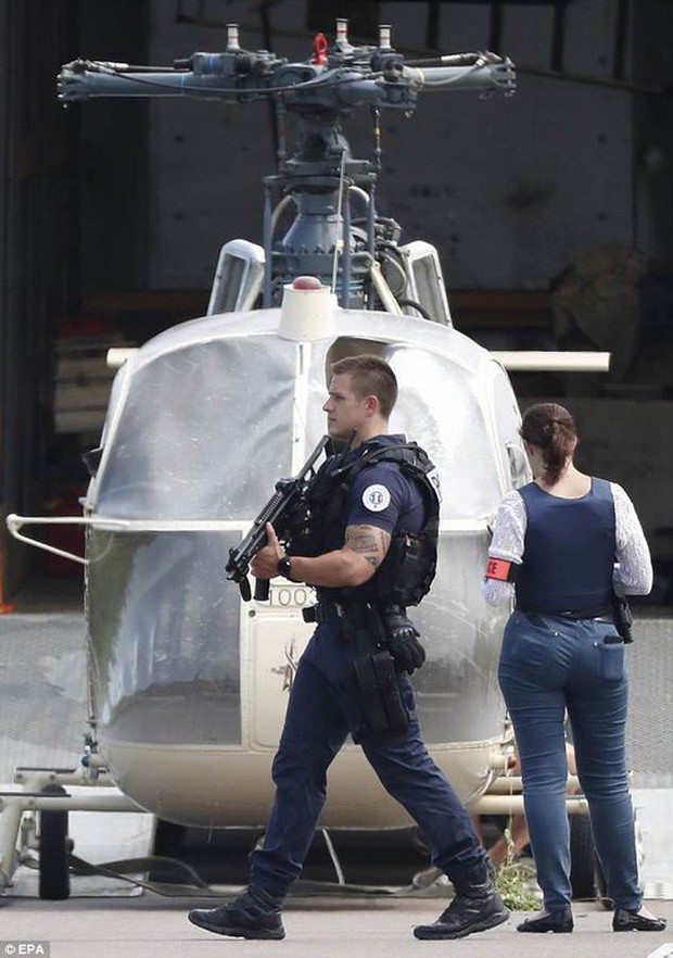 Pháp: Cướp ngân hàng bị bắt, tay tội phạm tiếp tục vượt ngục bằng trực thăng và súng trường chuẩn phong cách Hollywood - Ảnh 3.