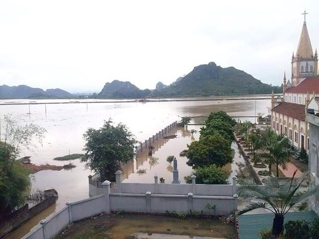 Nhiều hộ gia đình ở Nho Quan bị cô lập do mưa lũ - Ảnh 3.